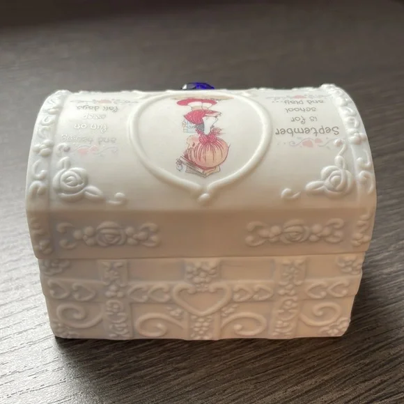 Precious moments trinket box - Picture 4 of 6